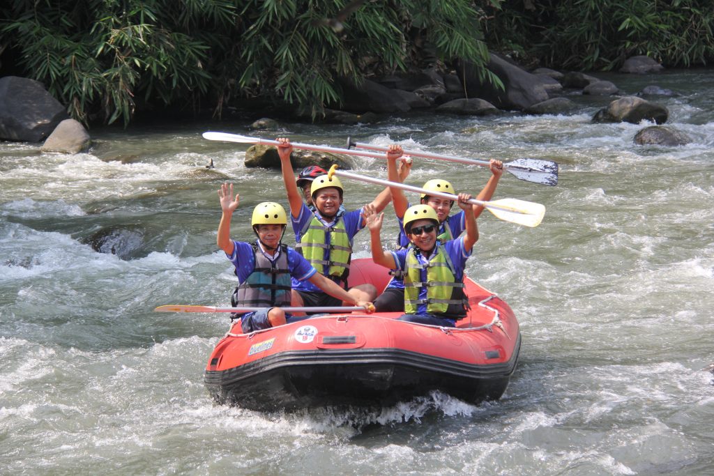 Paket Outbound : Adventure Rafting